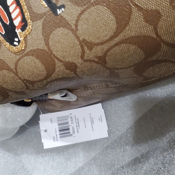 Coach X Jean Michel Basquiat Town Bucket Bag In Signature Canvas - Picture 7 of 9